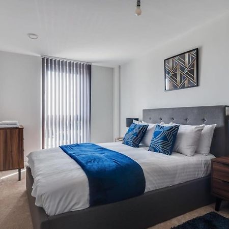 Lovely Riverside 2 Bed Apartment Leeds  Exterior photo